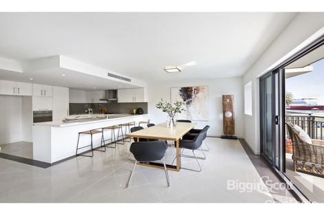 Property photo of 8/71 Beach Street Port Melbourne VIC 3207