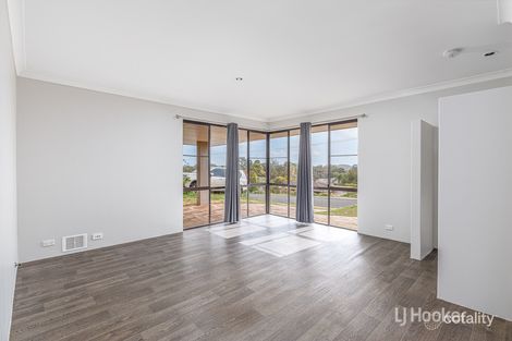 Property photo of 19 Sanford Way Eaton WA 6232
