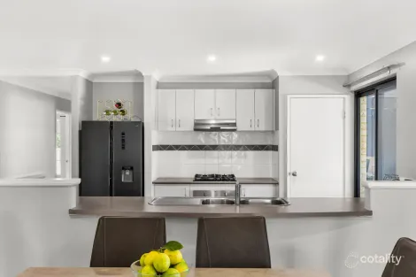 Property photo of 5 Hereford Bend Butler WA 6036