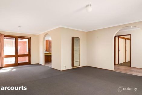 Property photo of 27 Lyrebird Drive Carrum Downs VIC 3201