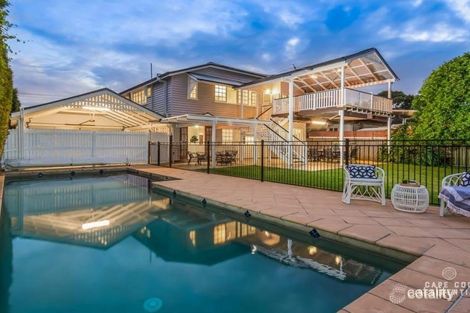 Property photo of 37 Waterview Avenue Wynnum QLD 4178