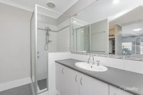 Property photo of 5 Hereford Bend Butler WA 6036