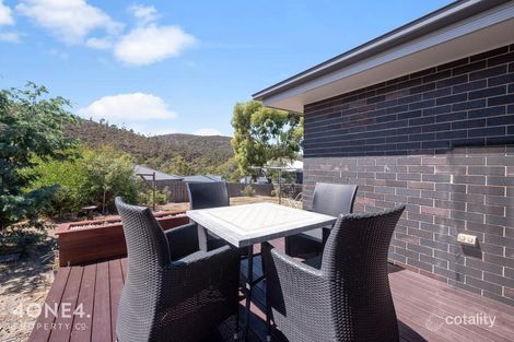 12 Hillmorton Rd, Lindisfarne, TAS 7015