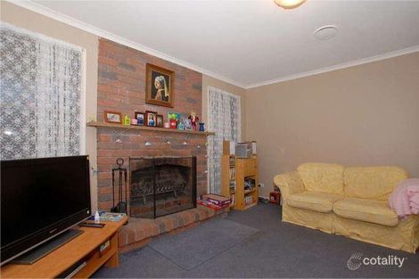 Property photo of 10 Waralong Court Langwarrin VIC 3910