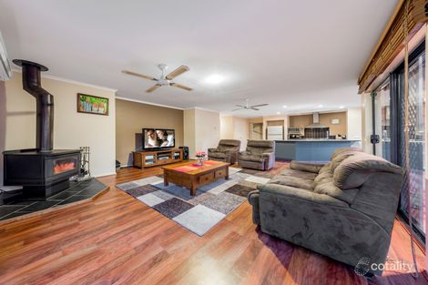 Property photo of 4 Foxwood Drive Cranbourne East VIC 3977