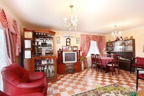Property photo of 8 Lindfield Place Dean Park NSW 2761