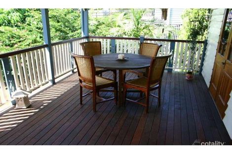 Property photo of 32 Bundara Street Morningside QLD 4170