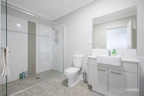 Property photo of 40 Eora Street Bardia NSW 2565