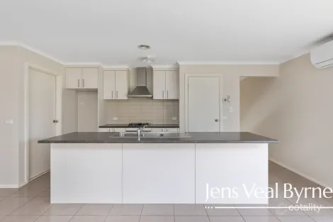 Property photo of 1 Tristan Drive Sebastopol VIC 3356