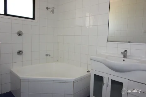 Property photo of 35 Darling Crescent Sunset QLD 4825