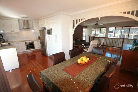 Property photo of 14 Balnave Street Wynnum West QLD 4178