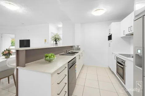 Property photo of 9/159 Clarence Road Indooroopilly QLD 4068