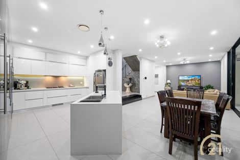 Property photo of 7 Endeavour Road Georges Hall NSW 2198