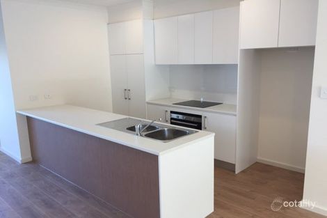 Property photo of 18 Robinson Road Seaford Heights SA 5169