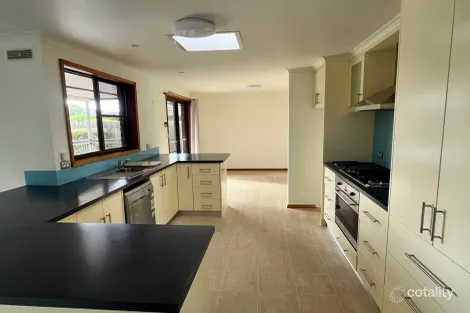 Property photo of 14 Carmell Drive Warrnambool VIC 3280