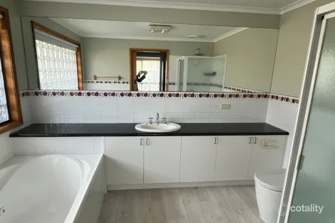Property photo of 14 Carmell Drive Warrnambool VIC 3280