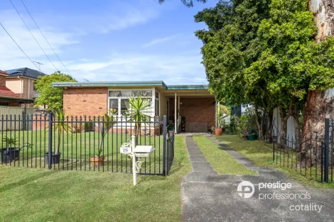 29 Mubo Cres, Holsworthy, NSW 2173
