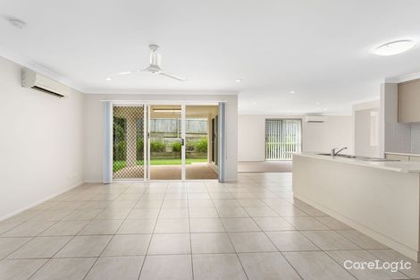 Property photo of 19 Lillypilly Crescent Flinders View QLD 4305