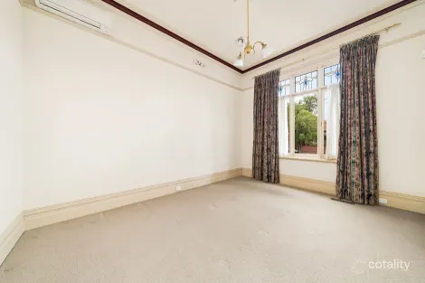Property photo of 41 Dinsdale Street Albert Park VIC 3206