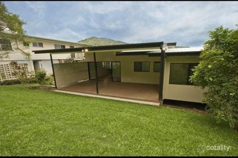 Property photo of 120 Hillview Crescent Whitfield QLD 4870