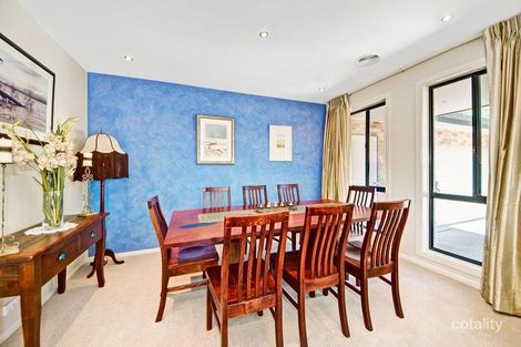 Property photo of 194 Bicentennial Drive Jerrabomberra NSW 2619