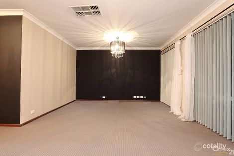 Property photo of 22 Cambridge Crescent Cooloongup WA 6168