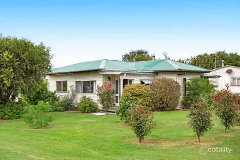 Property photo of 14 Banksia Street Killarney QLD 4373