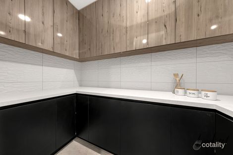 Property photo of 22 Adansonia Circuit Mickleham VIC 3064