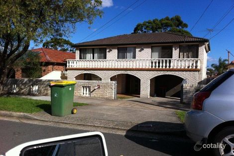6 Greenacre Rd, Greenacre, NSW 2190