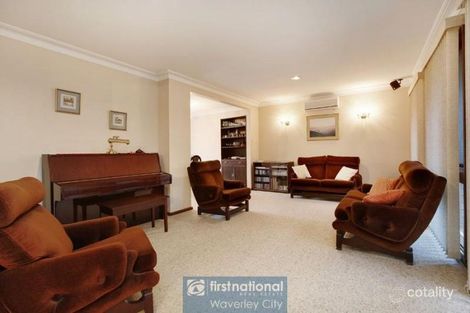Property photo of 10 Melville Court Mount Waverley VIC 3149