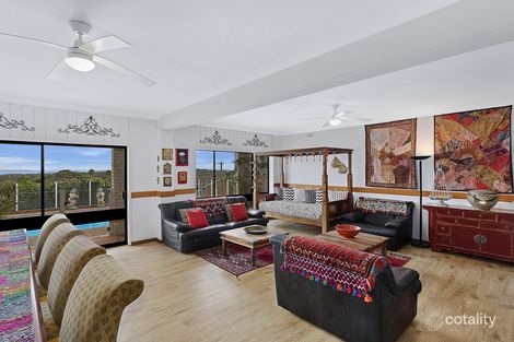Property photo of 4 Mermaid Drive Bateau Bay NSW 2261