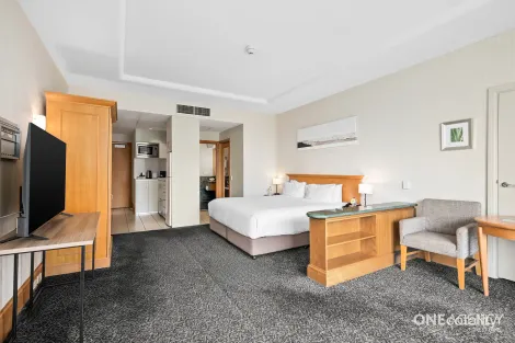 303/2801-2833 Gold Coast Hwy, Surfers Paradise, QLD 4217