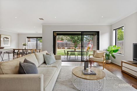 Property photo of 8 Tovan Akas Avenue Bentleigh VIC 3204