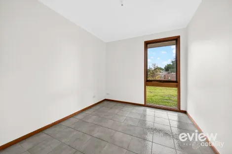 Property photo of 21 Wallara Road Werribee VIC 3030