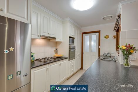 Property photo of 11 Currie Avenue Endeavour Hills VIC 3802