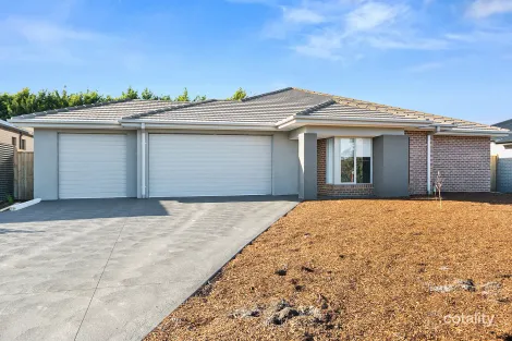 294 Riverwood Dr, Junction Village, VIC 3977