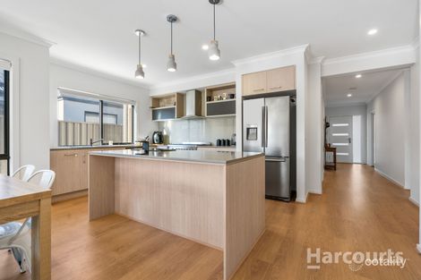 Property photo of 52 Willandra Boulevard Harkness VIC 3337