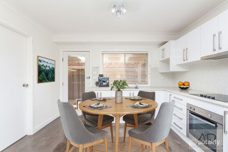 Property photo of 2/54 Peterborough Avenue Lake Illawarra NSW 2528