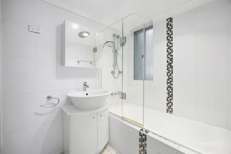 Property photo of 2/19 Redman Road Dee Why NSW 2099