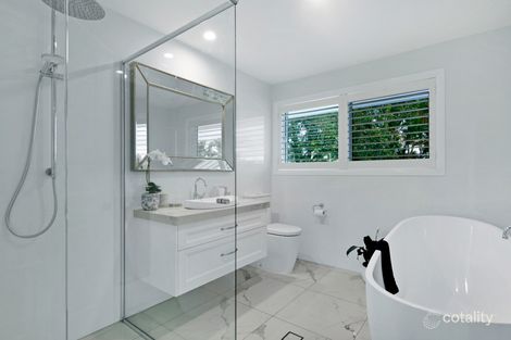 Property photo of 32 Daimler Drive Bundall QLD 4217