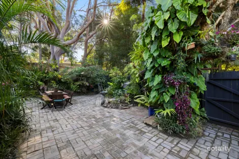 Property photo of 20 Reynolds Crescent Beacon Hill NSW 2100