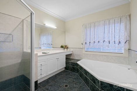 Property photo of 24 Alba Place Bridgeman Downs QLD 4035