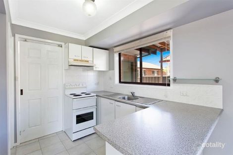 Property photo of 3/41 Griffiths Street Oak Flats NSW 2529