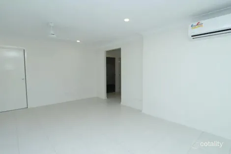 Property photo of 2 Honeybee Lane Burnside QLD 4560