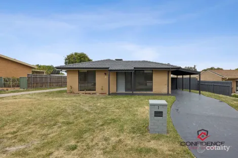 Property photo of 3 Rolph Place Gilmore ACT 2905