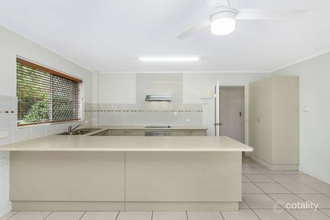 Property photo of 2/43 Coolangatta Road Coolangatta QLD 4225
