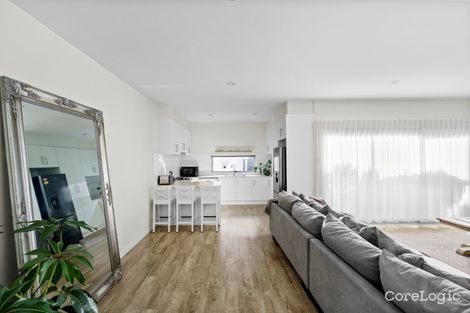 Property photo of 2/4 Neimur Avenue Deer Park VIC 3023