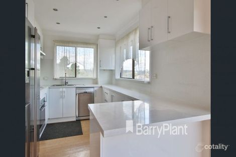Property photo of 8 Pickering Place Doncaster East VIC 3109