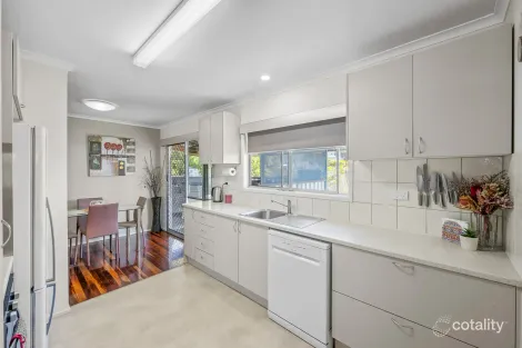 Property photo of 152 Philip Street Kin Kora QLD 4680