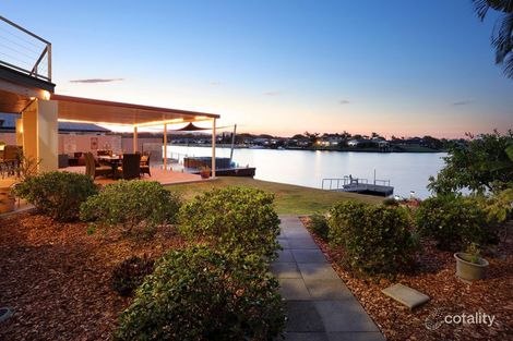 Property photo of 56 Lakeshore Drive Helensvale QLD 4212